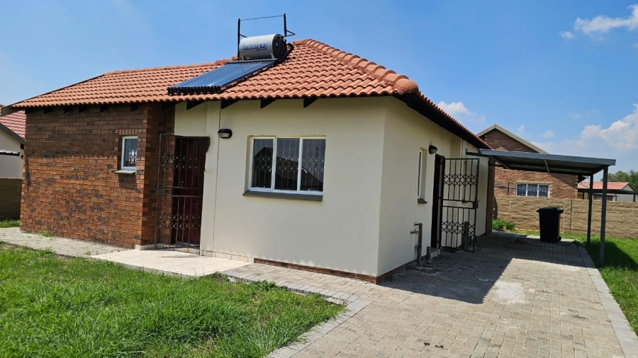 3 Bedroom Property for Sale in Waterkloof Hill Estate North West